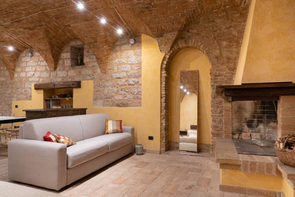 Another Brick In The Vault Spello Exterior foto