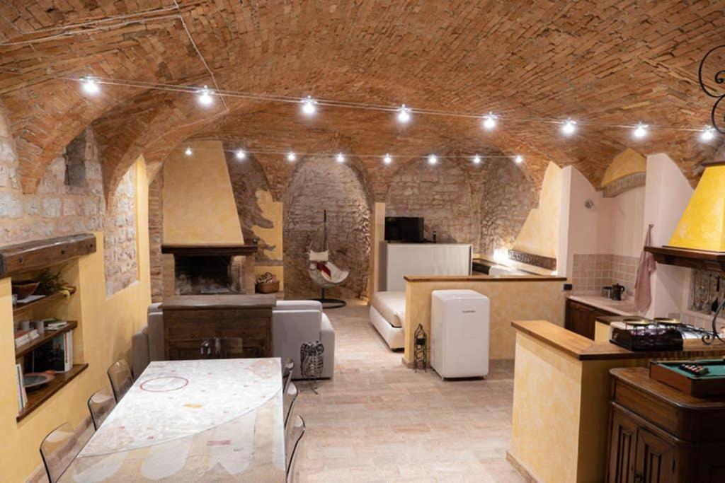Another Brick In The Vault Spello Exterior foto
